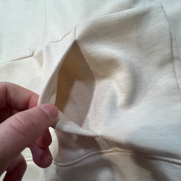 Travis Mathew Women's Skyloft Soft Half-Zip Sweatshirt, Sz Large, Cream, Golf - Picture 6 of 14